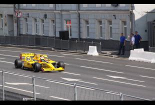 Болид Формулы-1 приедет в Киев