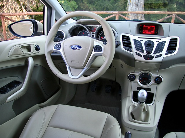 Ford Fiesta 5d